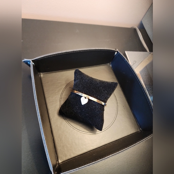 Michael Kors Bracelet - Picture 1 of 5